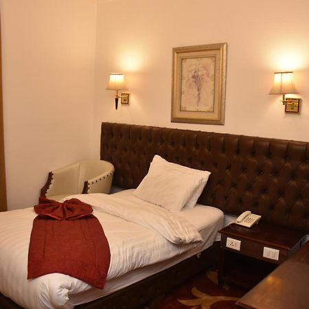 Madison Hotel Amman Bagian luar foto