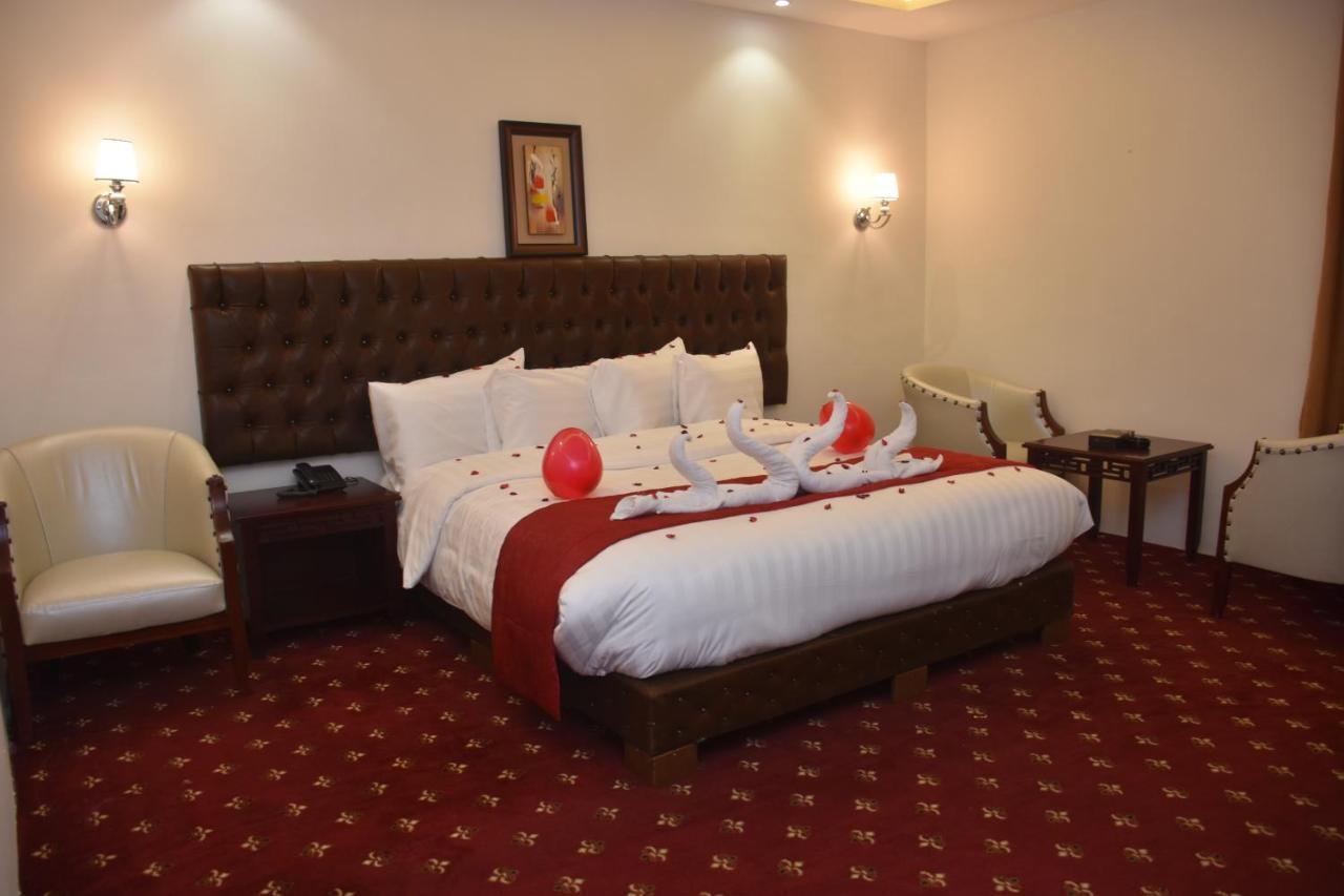 Madison Hotel Amman Bagian luar foto