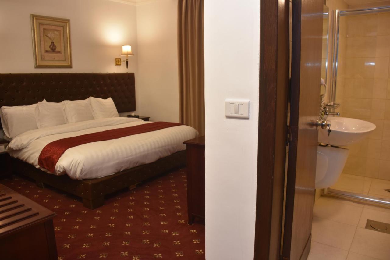 Madison Hotel Amman Bagian luar foto