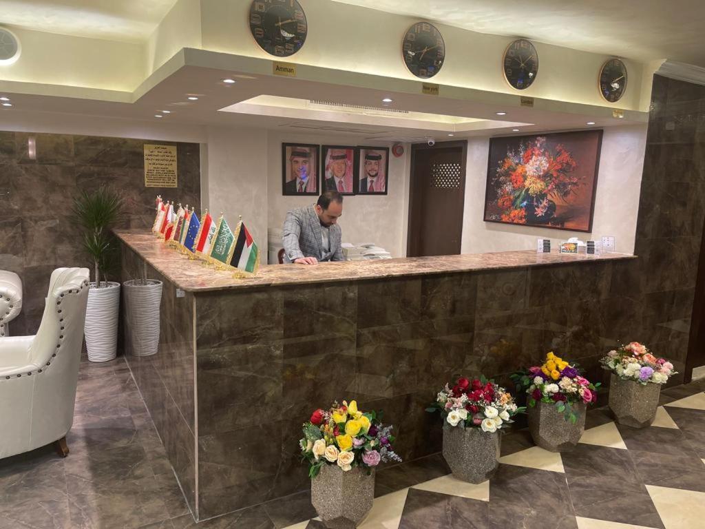 Madison Hotel Amman Bagian luar foto