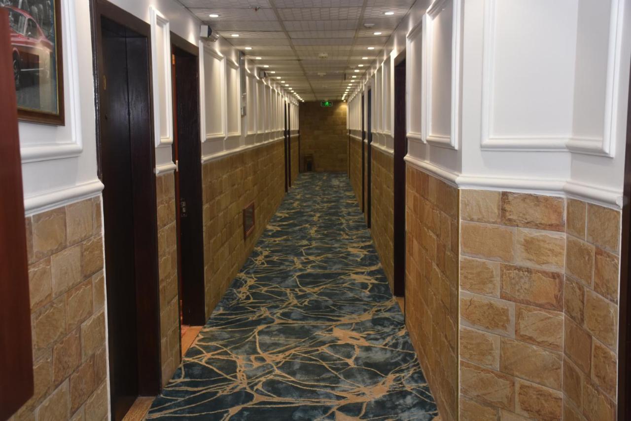 Madison Hotel Amman Bagian luar foto
