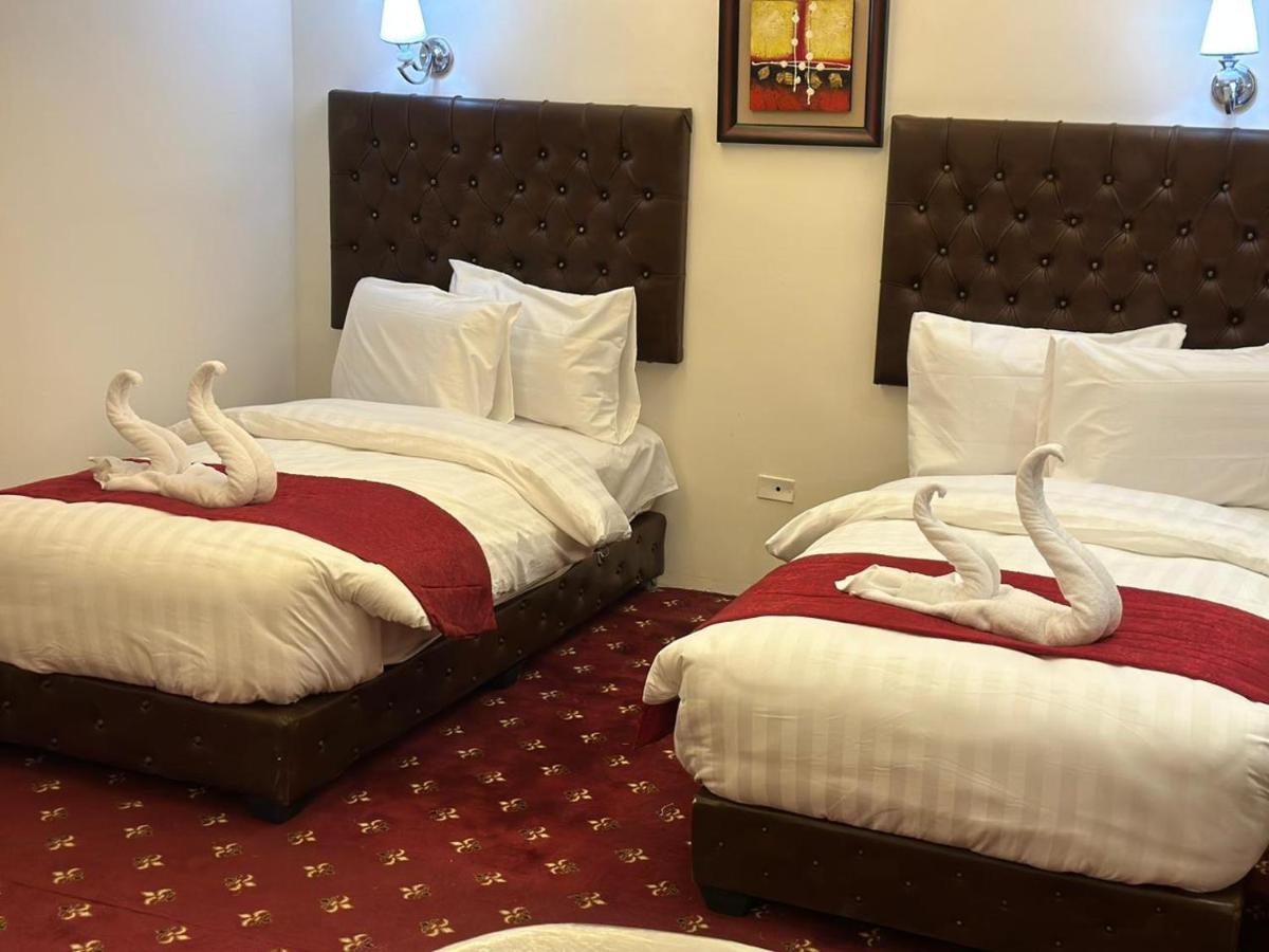 Madison Hotel Amman Bagian luar foto