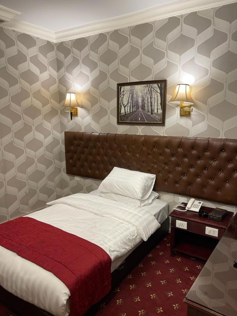 Madison Hotel Amman Bagian luar foto