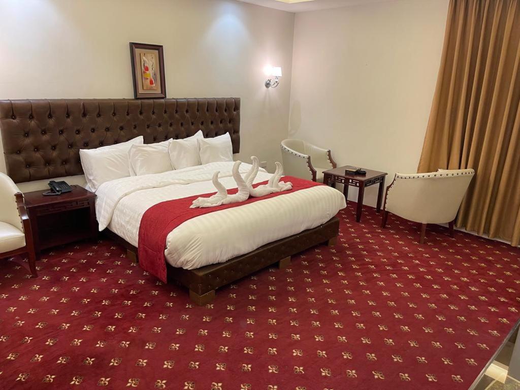 Madison Hotel Amman Bagian luar foto